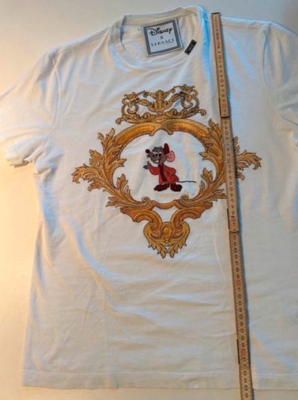 Versace x Disney S Jogginganzug/T-Shirt in Haimhausen
