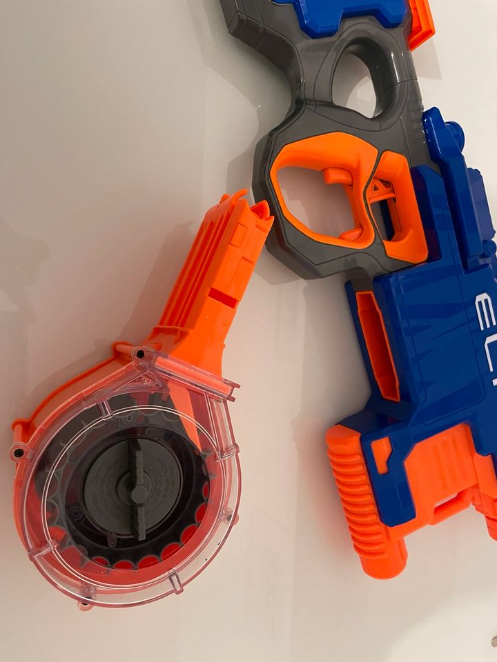 Nerf Gun Hyperfire Elite + Pfeile in Arnsberg