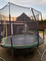 Trampolin ca 4 Meter Durchmesser Nordrhein-Westfalen - Waltrop Vorschau