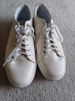 Sneaker von LEVIS Gr. 41 neuwertig Nordrhein-Westfalen - Welver Vorschau