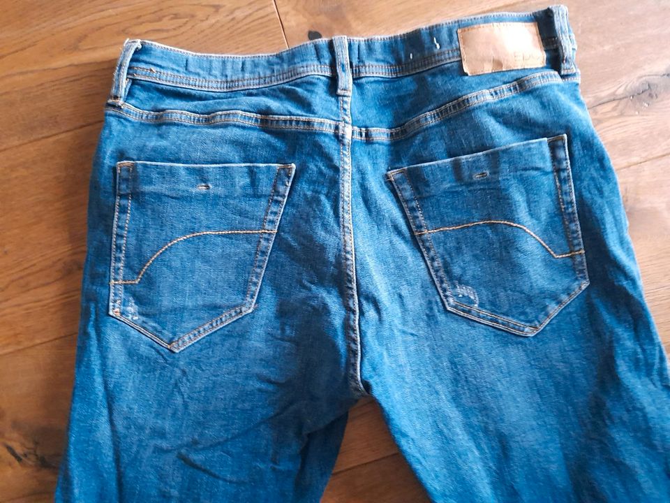 Edc/Esprit Herrenjeans - skinny - in Größe 33/32 in Hanau