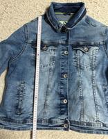 Cecil Jeansjacke kurze Form 50,-€ inkl. Versand Top Zustand Baden-Württemberg - Eberstadt Vorschau