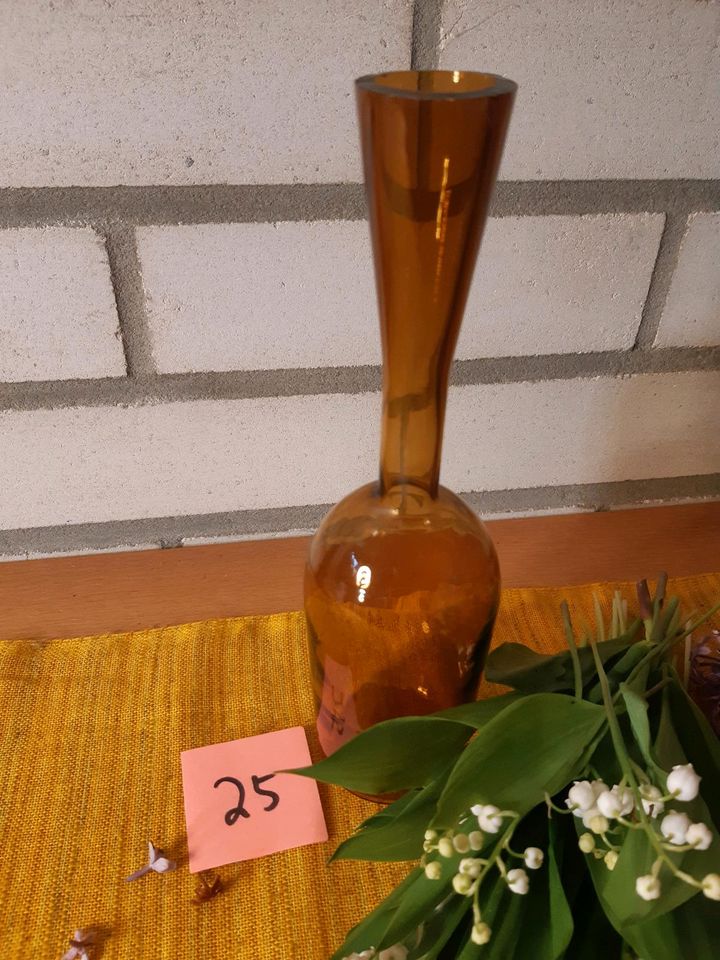 Glasvase,Blumenvase,Nr. 25, alt, braunes Glas , 70erJahre, in Hagen