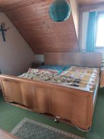 Holzbett Bett groß antik Nordrhein-Westfalen - Alfter Vorschau