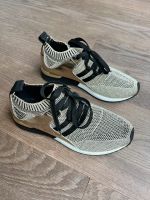 La Strada Sneaker Gold schwarz Größe 38 neuwertig Nordrhein-Westfalen - Warendorf Vorschau