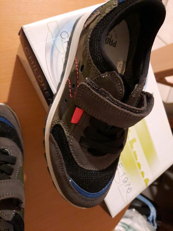 Primigi Goretex Kindersneaker neu Gr 32 Preis m Versand in Hofheim Unterfr.