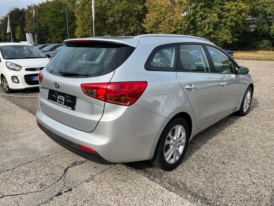 Kia Ceed SW 1.4 KLIMA ALLWETTER BLUETOOTH ALU in Ettlingen