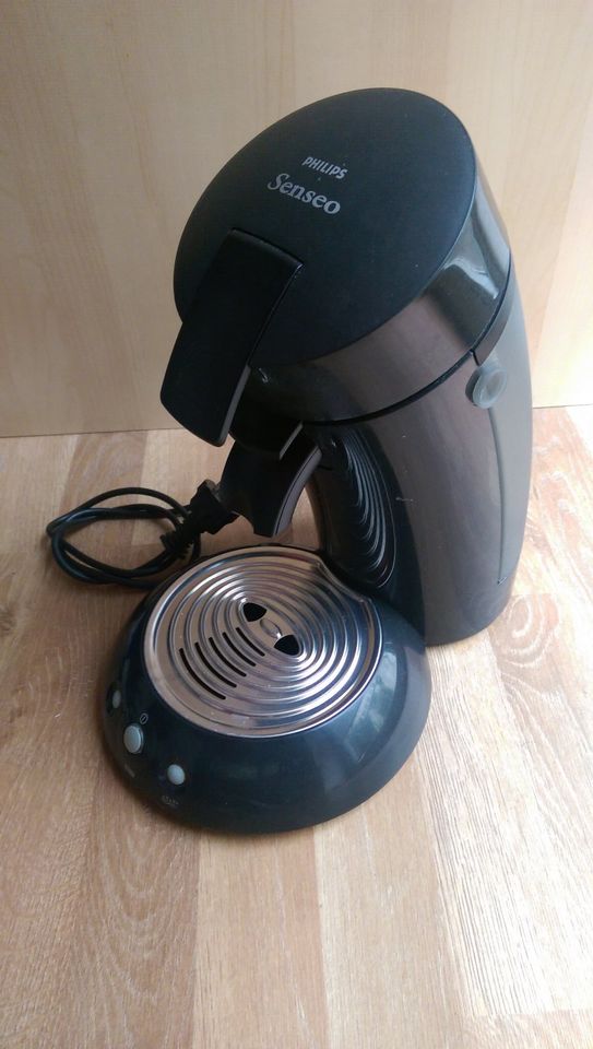 Senseo Kaffemaschine Philipps schwarz Pad Kaffeepad leicht defekt in Köln
