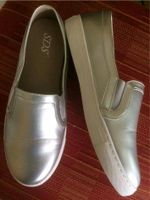 Slipper Ballerina Leichtschuh Sneaker Silber 37 Nordrhein-Westfalen - Lüdenscheid Vorschau