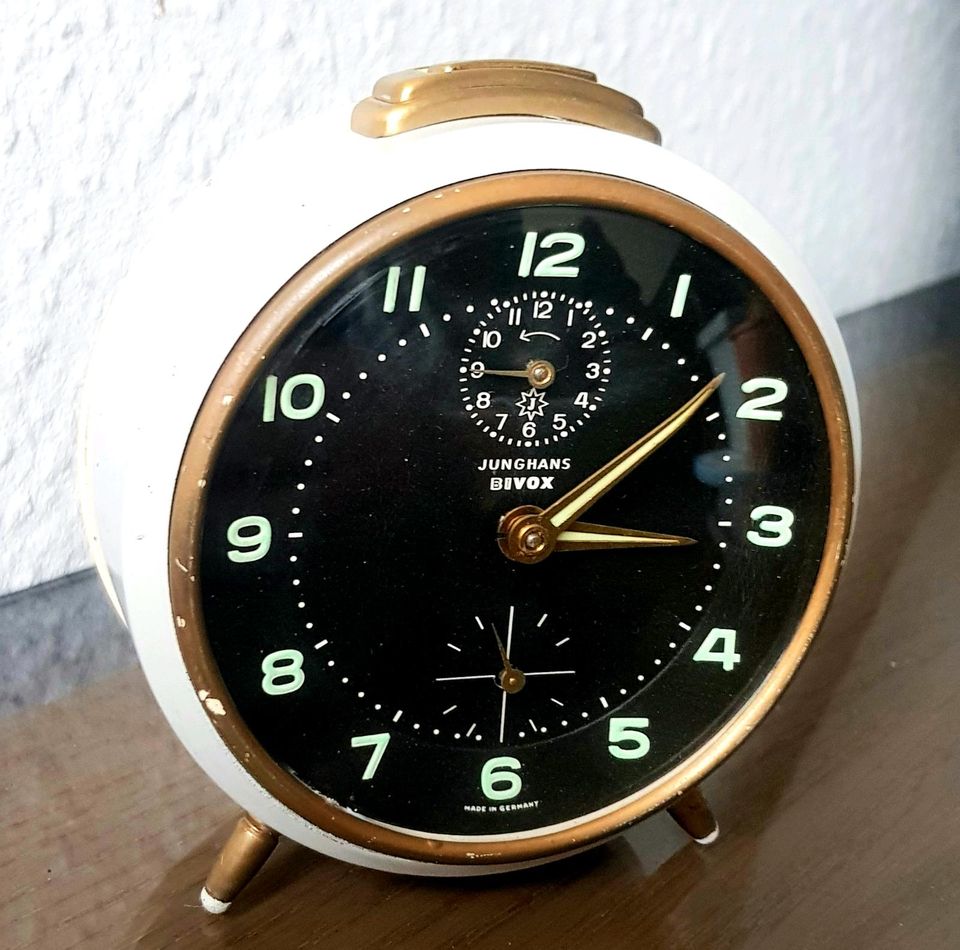 Jahrgang Junghans Trivox, arbeiten Wecker, Nachtuhr, manuelle Uhr,  Nachttisch Uhr, Tischuhr, Leuchten im Dunkeln, Junghans Uhr - .de