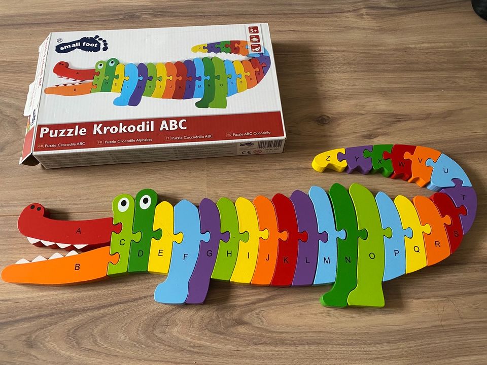 small foot ABC Puzzle Krokodil Holz Lernspielzeug in Hannover