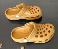 Waldies Topas Clogs gold / wie Crocs Bayern - Pullach Vorschau