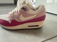 Nike AirMax 1 Essentials Frauen 36 Schuhe Air Max Hessen - Gernsheim  Vorschau