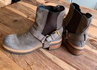 Prada Boots Gr. 38 Düsseldorf - Bilk Vorschau