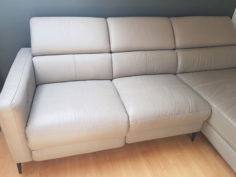 Kunstledercouch, Ledercouch gut erhalten zu verkaufen in Hirschhorn (Neckar)