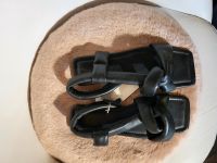 H&m Leder Sandalen schwarz 40 Nordrhein-Westfalen - Windeck Vorschau