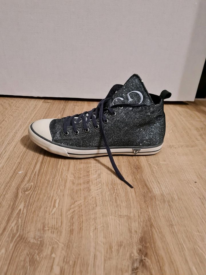 Sneaker von Guess, Glitzer, blau, Gr. 39, neuwertig in Erkelenz