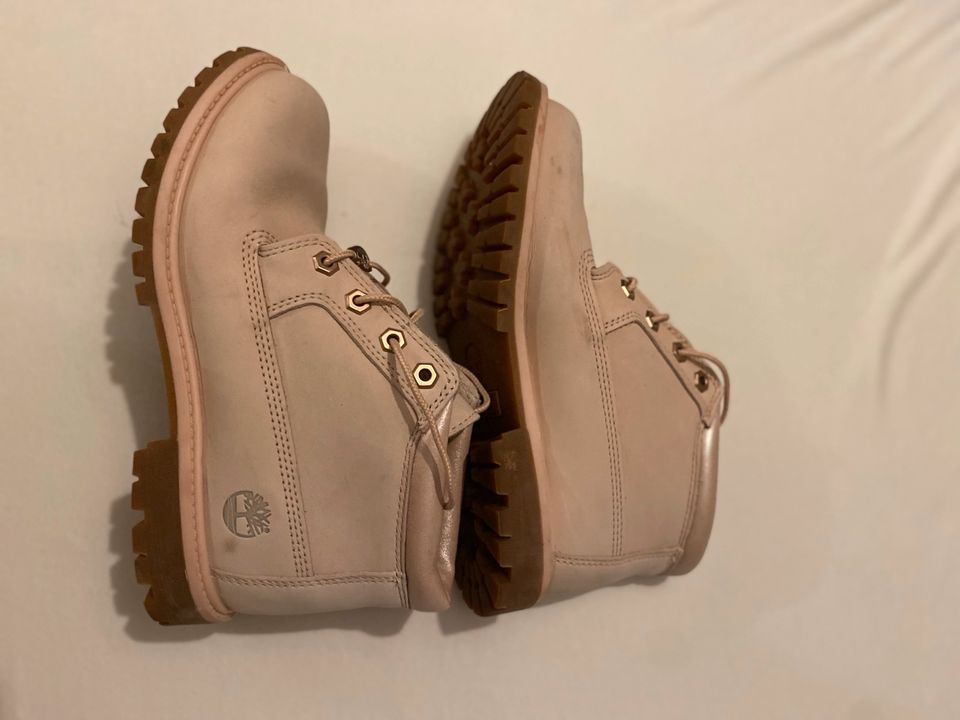 Timberland Boots rosa metallic wie neu kurz 100% Original in Namborn