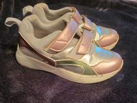 Stellamccartney Designer Schuhe Gr 34 Girl Sneaker Hessen - Reichelsheim (Wetterau) Vorschau