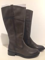 NEUE Lederstiefel Tamaris 42 schwarz grau Leder Stiefel Hessen - Sulzbach Vorschau