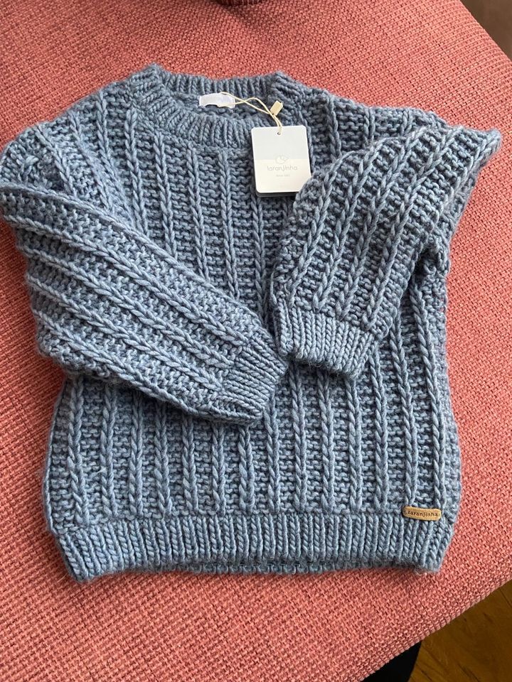 Laranjinha Kinderpullover 122/128 Neu mit Etikett in indigo blau in Königstein im Taunus