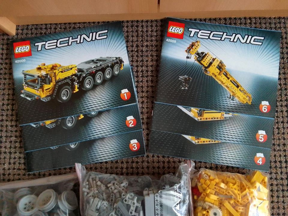 LEGO Technik 42009 Mobiler Schwerlastkran mit Motor VOLLSTÄNDIG in Berlin