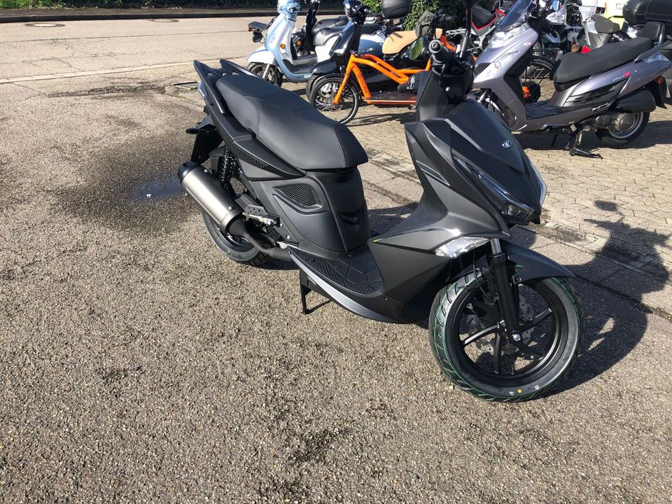 Kymco Super 8 R50i 50ccm Roller in Lahr (Schwarzwald)