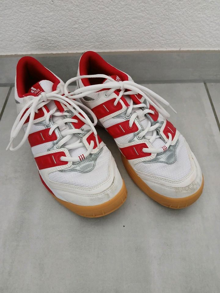 Adidas Handballschuhe Gr. 40⅔ wie neu in Rietheim-Weilheim