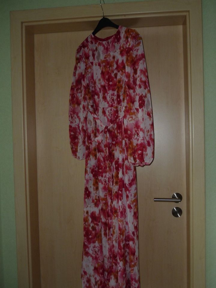 Kleid Abendkleid Gr 36 rot / weiß in Freren