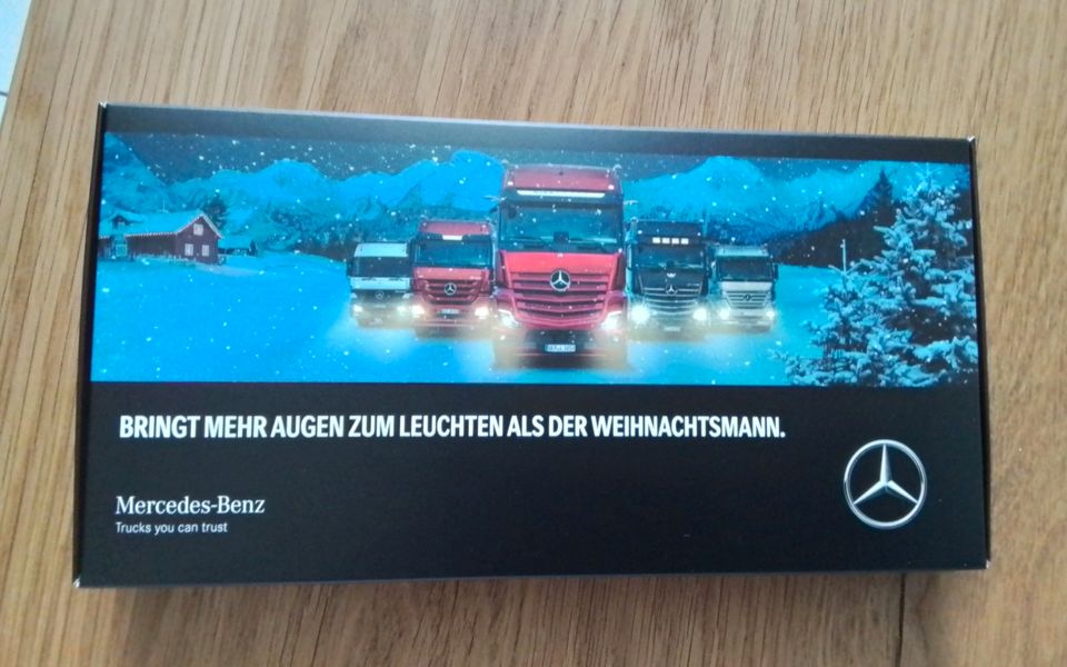 Weihnachtsbeleuchtung Mercedes-Benz in Bernau am Chiemsee