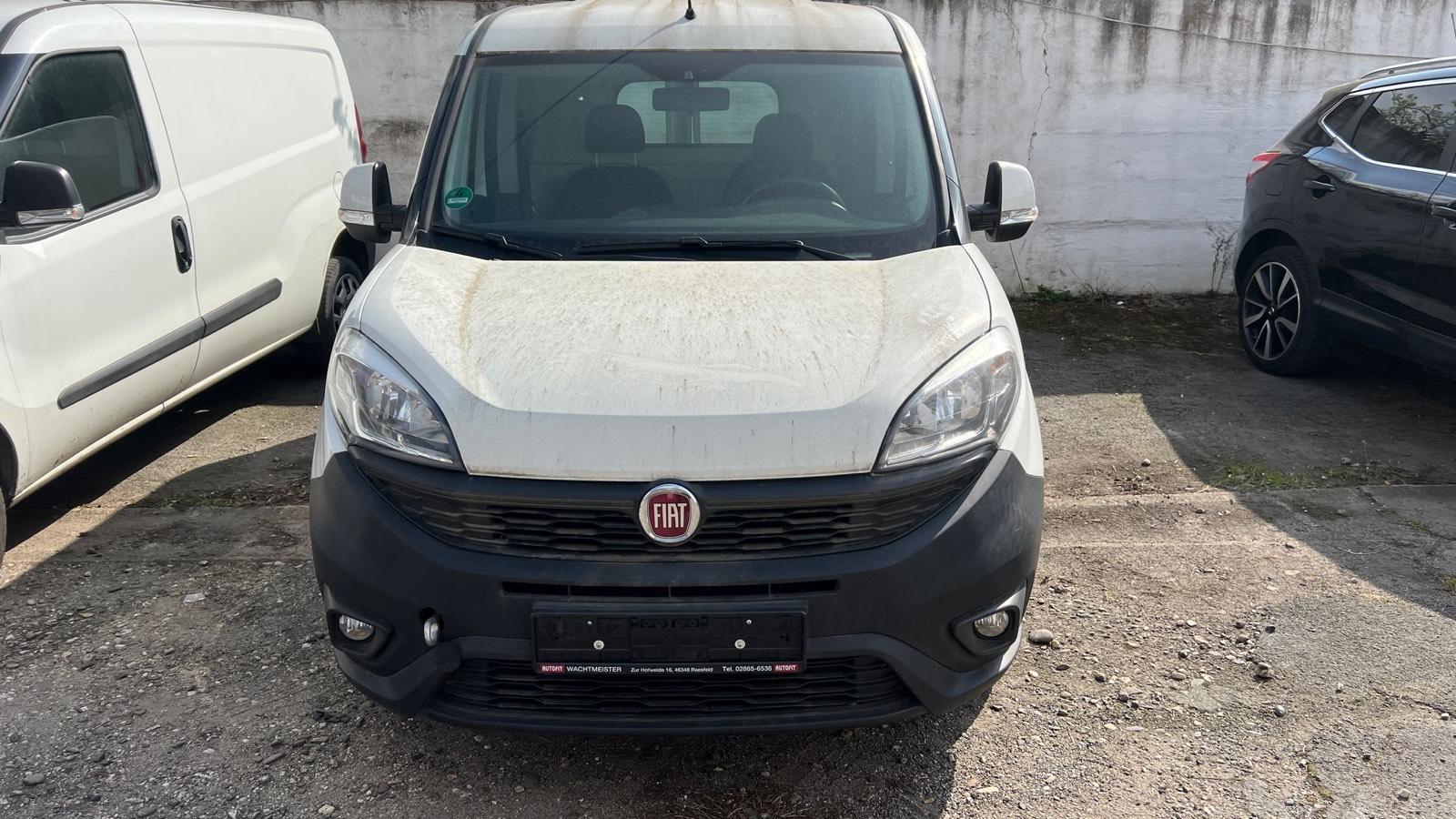 Abbildung des Autos FIAT DOBLO 1,3 DIESEL KL…