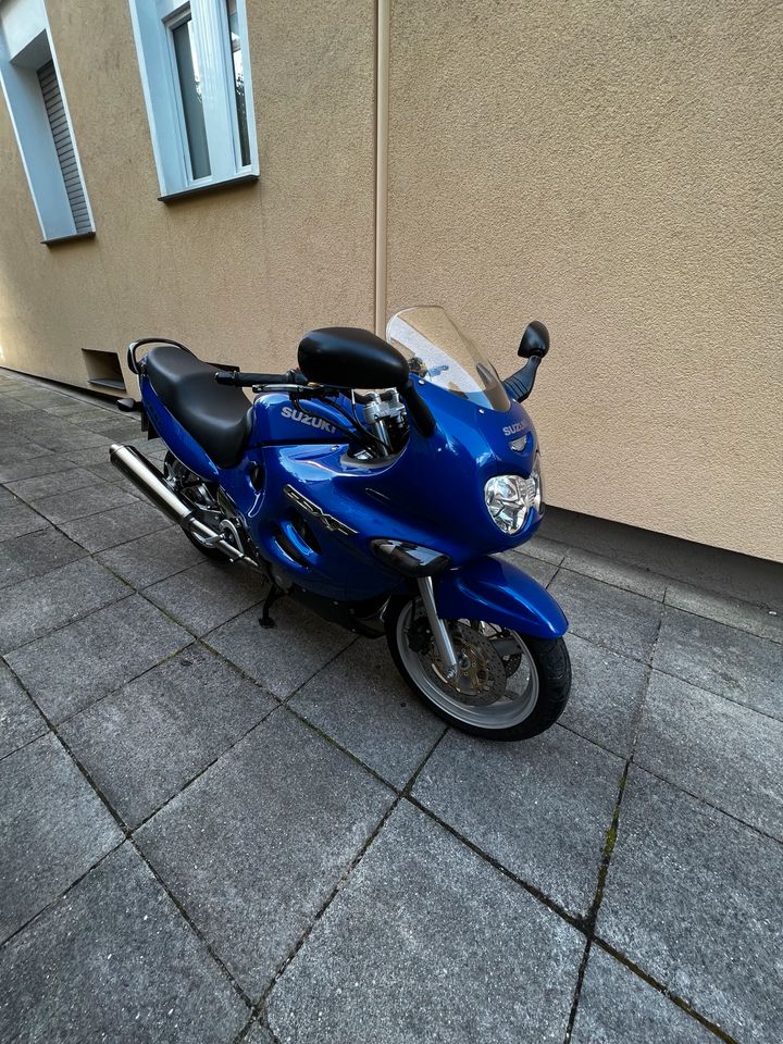 Suzuki GSX 600F AJ in Bielefeld