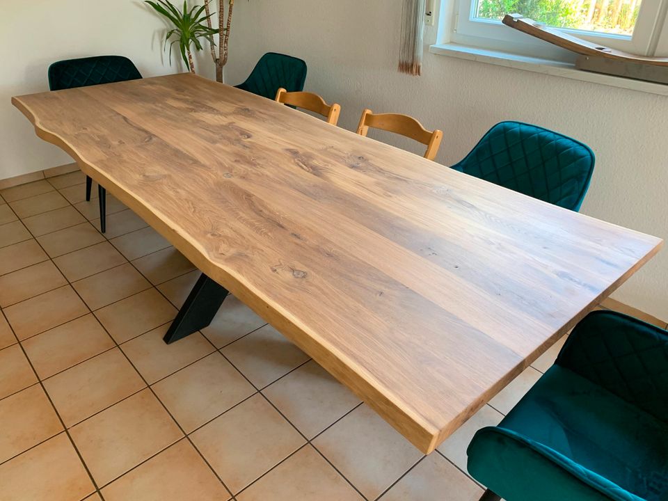 NEU Massiv Eiche Tisch Esstisch Holztisch Wohnzimmer Küche Möbel in Königswinter