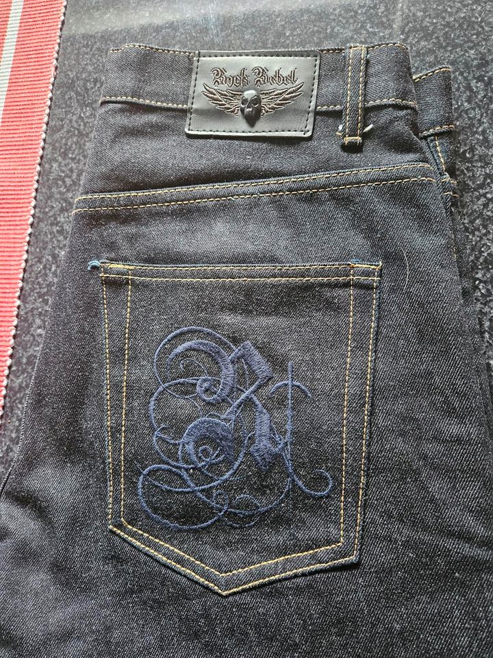 Rockbilly Jeans 32/34 blau in Lippstadt