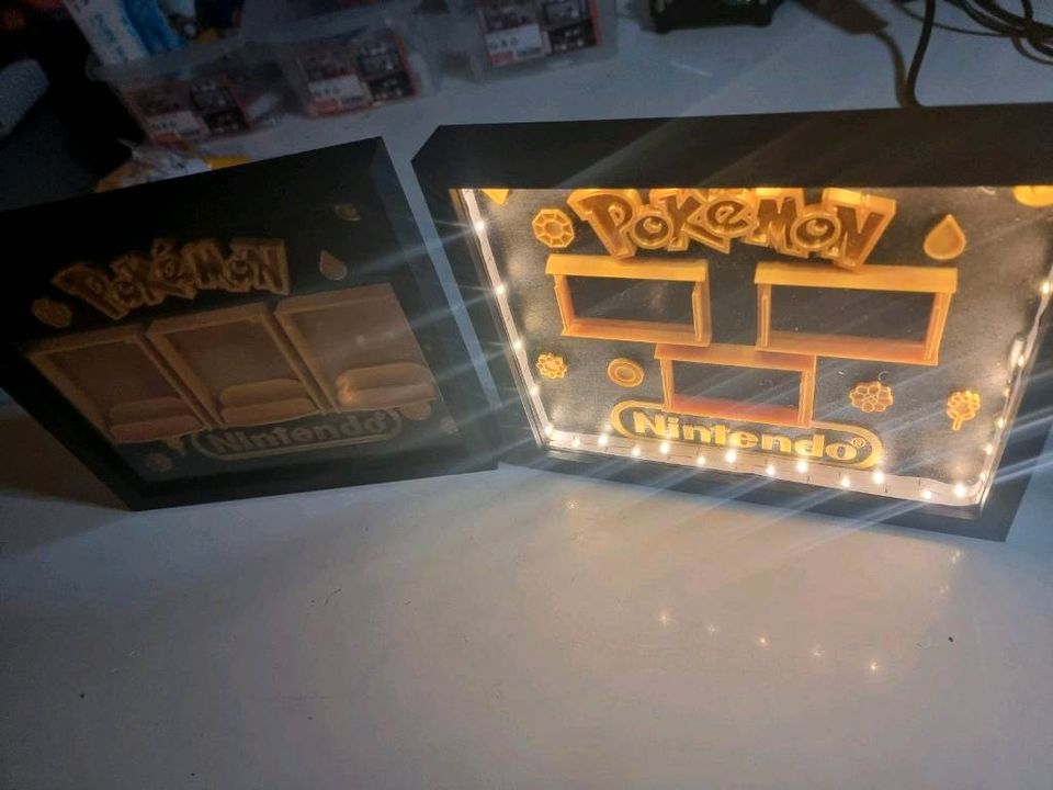 Pokemon Editionen Bilderrahmen (Gold,Silber,Gelb,Blau etc) in Waxweiler