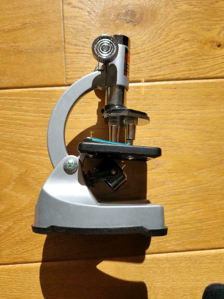 Mikroskop Koffer in Kiedrich