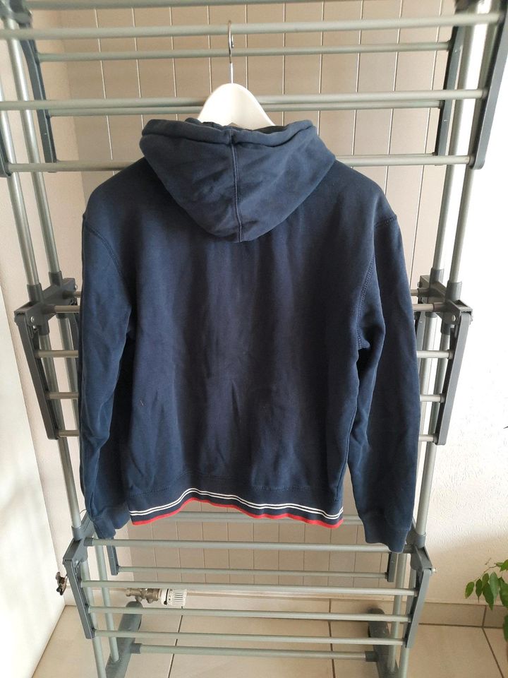 Sweatjacke von Fila in blau in Kamen