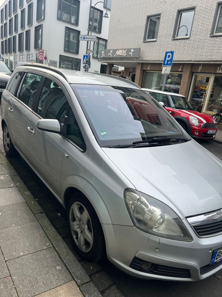 Opel Zafira 2.2 Benzin in Wesseling