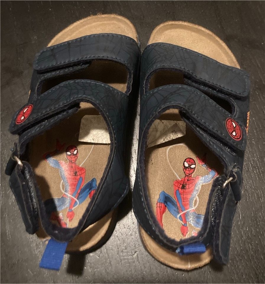 Sandalen Marvel Spider Man Größe 25 in Kelkheim