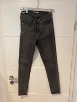 Levi's Damen Jeans 310 Größe W30 L32 schwarz – sehr guter Zustand Baden-Württemberg - Schwäbisch Gmünd Vorschau