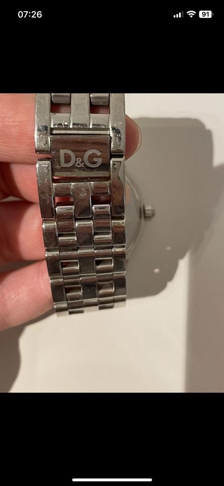 Damen Uhr von dolce und Gabbana in Birkenheide