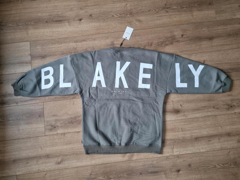 Blakely Hoodie L oversize Safari green in Hoisdorf 