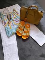 ❤️Pantoletten gelb/grün 39, Valentino Handtasche,Bluse Niedersachsen - Hemmingen Vorschau
