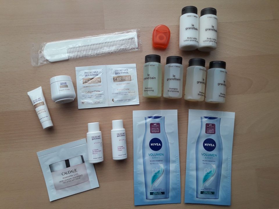 NEU* Set Hildegard Braukmann Nivea Kamm Zahnseide Shampoo in Neustadt a. Main