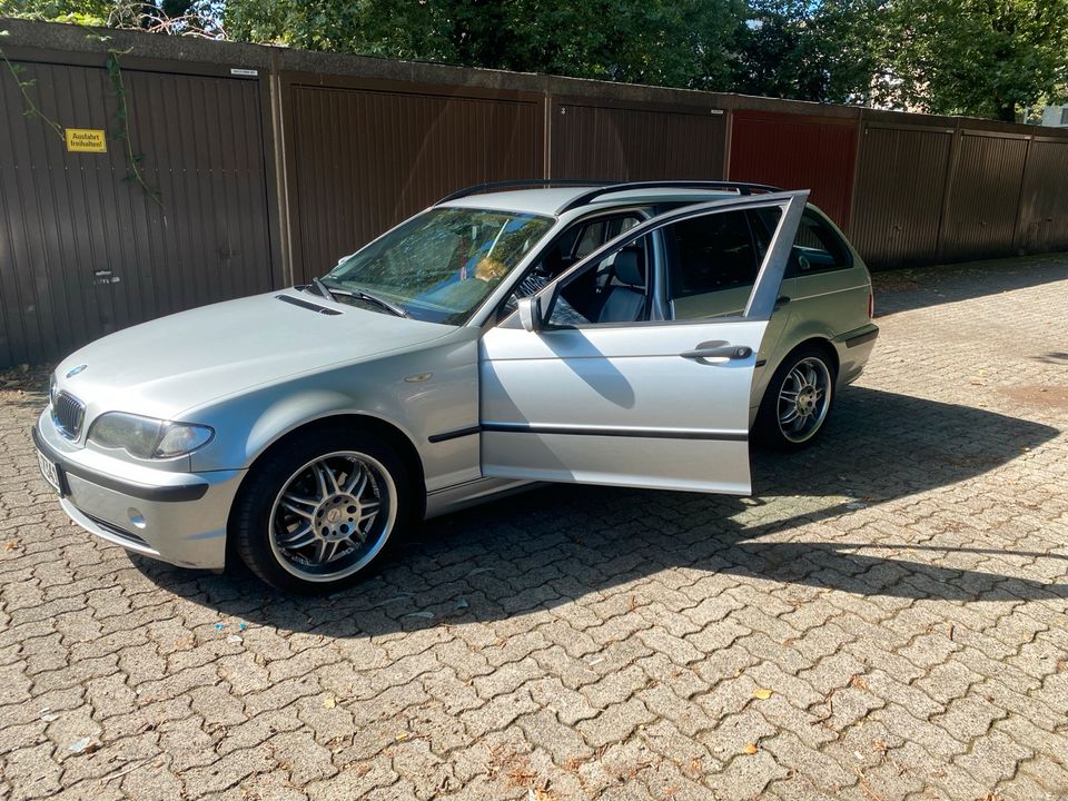BMW auto  manuel kombi in Essen