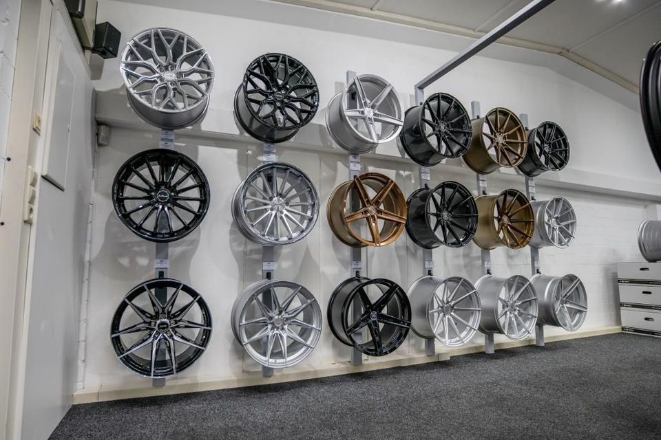 ✅ 4x LA CHANTI PERFORMANCE LC-P19 "NEU" 8,5x20 ZOLL FELGEN SATZ #F3557# AUDI S3 A3 GY 8V LIM SPB AUDI TT TTS 8J LA CHANTI PERFORMANCE LC-P19 LCP19 FLOATING CAP FELGENSATZ 20ZOLL RÄDER RB-WHEELS in Nufringen