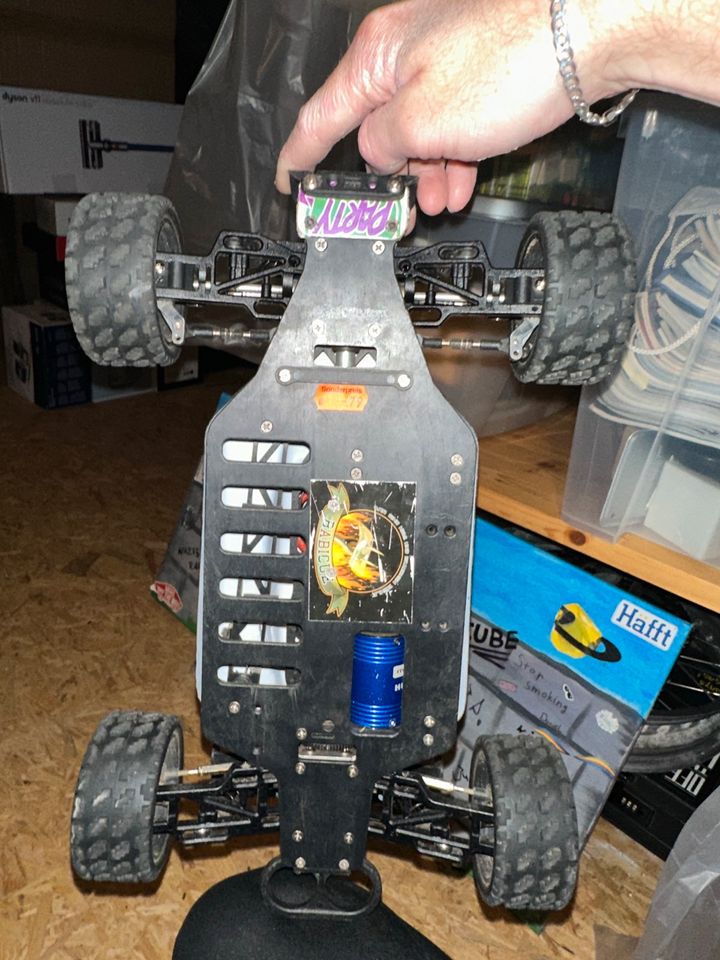 Rhino RC Buggy 1:10 in Hannover