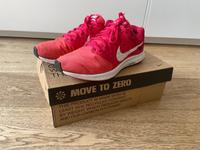 Nike Sneaker 41 pinke Sportschuhe Laufschuhe Wuppertal - Elberfeld Vorschau