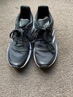 Adidas Turnschuhe unisex Nordrhein-Westfalen - Wesseling Vorschau