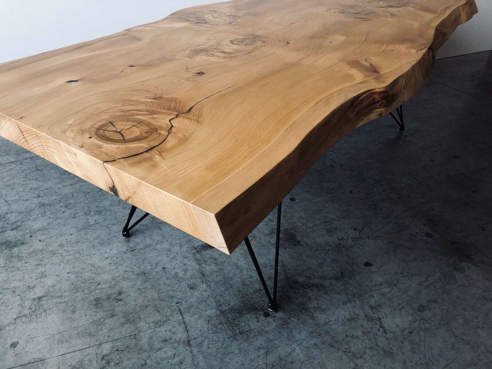 Massivholztisch Tisch Baumkante Baumstamm Baumtisch Esstisch mass in Oelde
